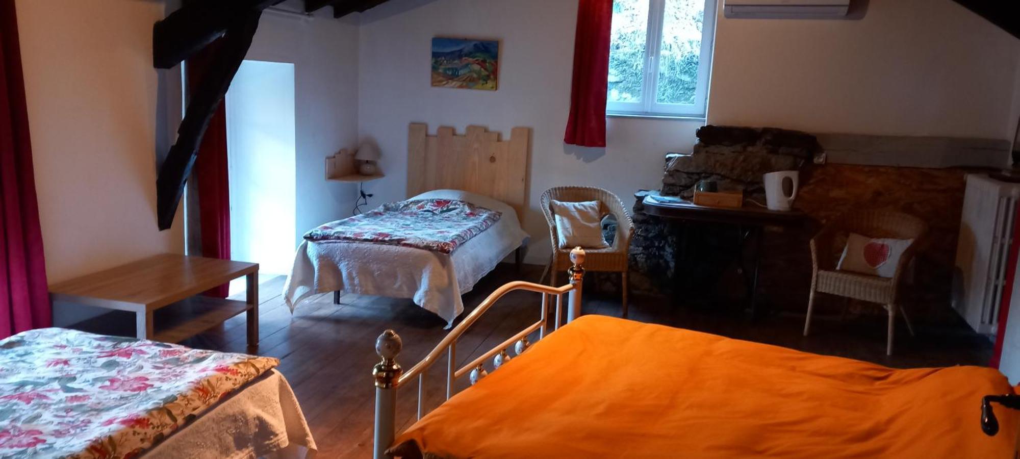 Les Cèdres Bleus de Joany Viviez Extérieur photo